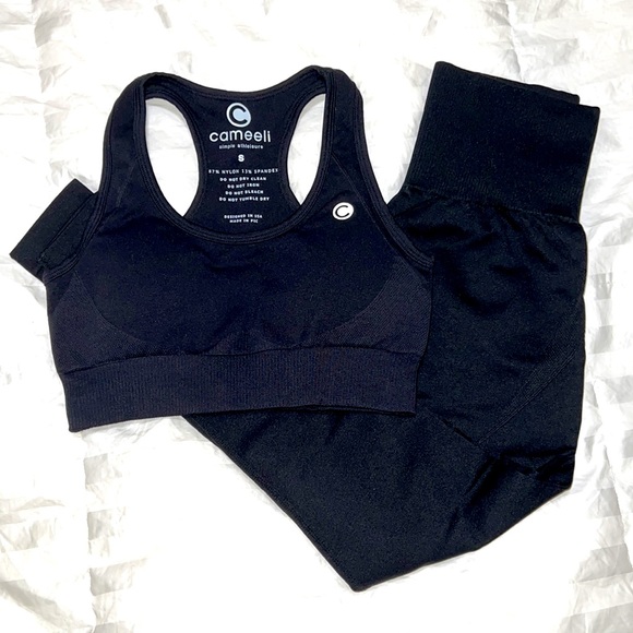 Cameeli Ribbed Athleisure Bra and Leggings in Jet black - Picture 3 of 7
